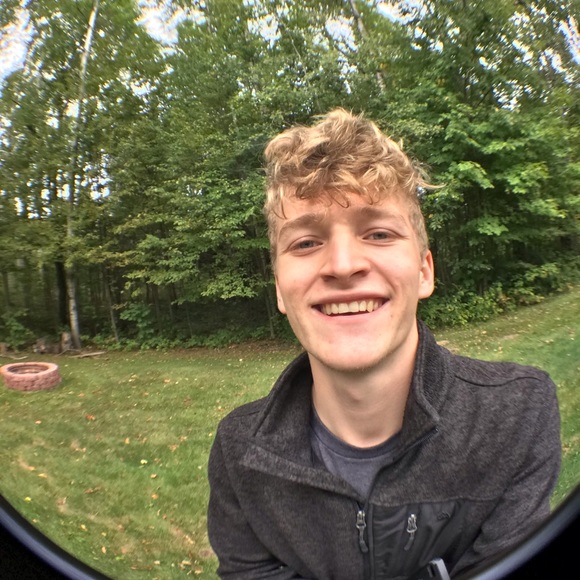 Meet your Posher, Bryson - Picture 7 of 9